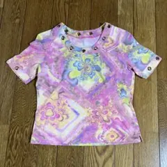 伊太利屋　総柄 半袖 Tシャツ ハトメ装飾 パープル系のサムネイル
