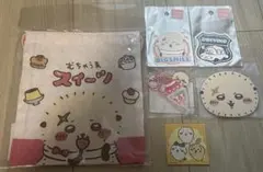 ちいかわ　ラッコセット　キーホルダー　ミニミラー　巾着　ステッカー2枚　おまけ