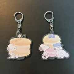 ピーナッツ　アクリルキーホルダー　スヌーピー　オラフ