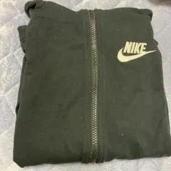 ナイキ　ジップアップパーカー　黒