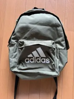 adidas バックパック オリーブのサムネイル