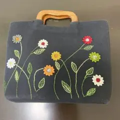 花の刺繍トートバッグ 中型 黒