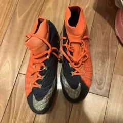 サッカースパイクハイパーヴェノム24センチ