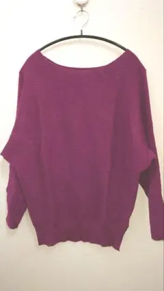 リブ編みオフショルダーセーター パープル　薄手　フリーサイズ