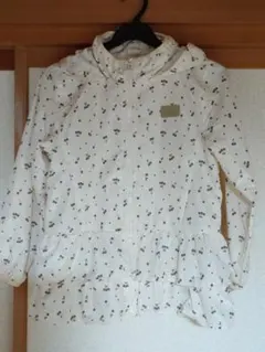 petit main　１３０cm　ウィンドブレーカー
