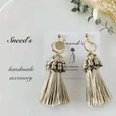 ▪タッセルチャーム×ゴールドフープ＆メタルチャームピアス／イヤリング1点のみ