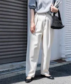 早い者勝ち★ブラック【URBAN RESEARCH】ワイドテーパードタックパンツ