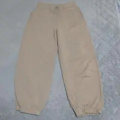 ベージュ ジョガーパンツ UNIQLO
