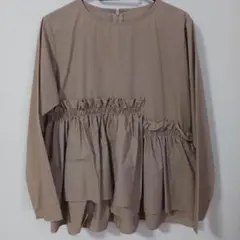 ティアードブラウス