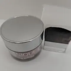 CLINIQUE derma white ルースパウダー 02のサムネイル
