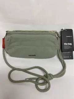 topologie トポロジー　ボトルサコッシュ　ミディアム　グリーン