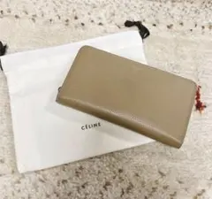 ✳︎セリーヌ　長財布　バイカラー　ベージュ×赤　ラージ ジップドウォレットのサムネイル