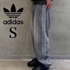 新品Ｓ】アディダス　アディカラールーズトラックパンツデニム　グレーadidas
