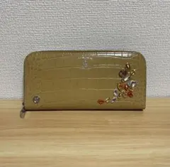 【最終SALE】ADMJ クロコ型押しスワロフスキーラウンドウォレットのサムネイル