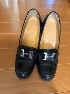 エルメス 35.5 22.5 Hロゴ フラットパンプス レザー バイカラー - メルカリ