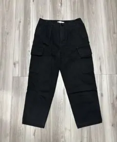 STILL BY HAND センタープレス ワイド カーゴパンツ ブラック 44のサムネイル