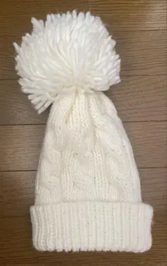 未使用保管品 E hyphen world gelleryボンボンニット帽