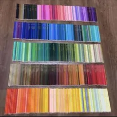 唯*斗様 フェリシモ　500色色鉛筆　未開封1セット　壁掛け用5段1セット 唯*斗様 フェリシモ 500色色鉛筆 未開封1セット 壁掛け用5段