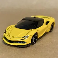 トミカ フェラーリ SF90 ストラダーレ（イエロー）ギフトセット限定特別仕様のサムネイル