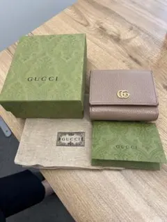 GUCCI グッチ マーモント GG 2つ折り財布 ベージュのサムネイル