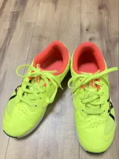 アシックスキッズジュニアシューズLAZERBEAM ネオンイエロー21.5cm