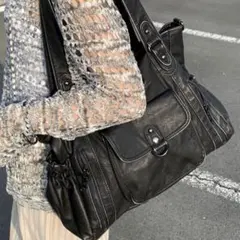 ブラック ヴィンテージ レザー風ショルダーバッグ