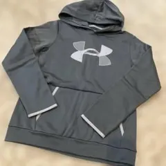 アンダーアーマー　パーカー　グレー　YXL（160cm）