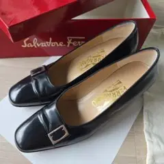 Salvatore Ferragamo 黒 レザーローファー　５ D
