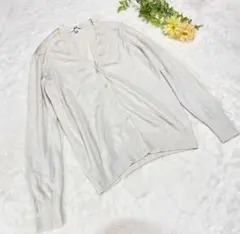 ユニクロ　薄手カーディガン　ナチュラル　柔らかい色味　肌馴染みいい　シンプル