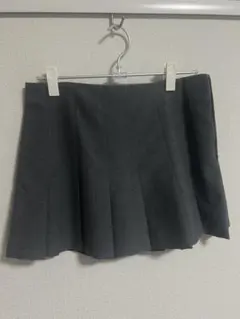 ZARA グレー プリーツミニスカートのサムネイル
