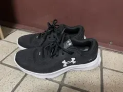 Under Armour ブラック スニーカー22.5