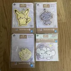 ポケモン一番くじ　ワッペンチャームとステッカー
