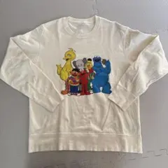 UNIQLO✖️KAWS✖️SESAME STREET スウェット　ホワイト