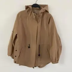 レディース　ベージュ フード付き マウンテンパーカー　オーバーサイズ　M