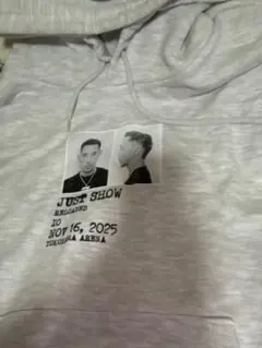 IO 横アリ　パーカー