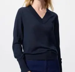 【新品タグ付】UNIQLO : C メリノシルクVネックセーター S セール