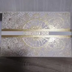 CHRISTIAN DIOR ギフトボックス 中型