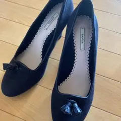 ２４センチ　ランダ　ブラックパンプス