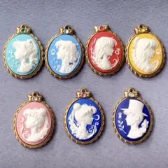 美少女戦士　セーラームーン　カメオチャーム　コンプセット　ガチャ　カプセルトイ