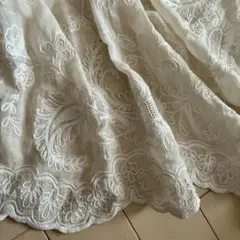 【大判】コーネリー刺繍カーテン3m Bパネル　スカラップ　フランスアンティーク 大判】コーネリー刺繍カーテン3m Bパネル スカラップ フランス