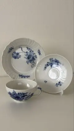 新品未使用 ロイヤルコペンハーゲン ブロムストカップ＆ソーサー