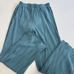 アーバンリサーチ　プリーツ ワイドパンツ