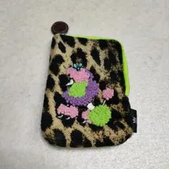 Think Bee! 刺繍ポーチ 黒/多色 豹柄 レオパード プードルのサムネイル