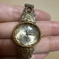 ANNA SUI 腕時計 ゴールドカラー　　電池切れのサムネイル