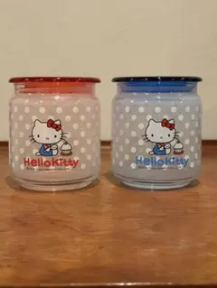 Hello Kitty 花型 保存容器 1セットのみ - メルカリ