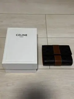 CELINE トリオンフ 三つ折り財布のサムネイル