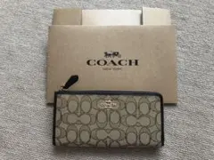 コーチ　長財布　プレゼント