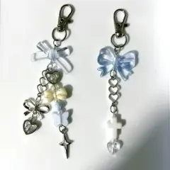 ビーズキーホルダー y2k チャーム 青 水色 白 ④