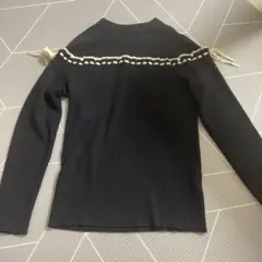 ユニバーバルミューズ　ニット