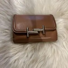 良品✴︎正規品トッズ　ブラウンレザー 三つ折り財布のサムネイル